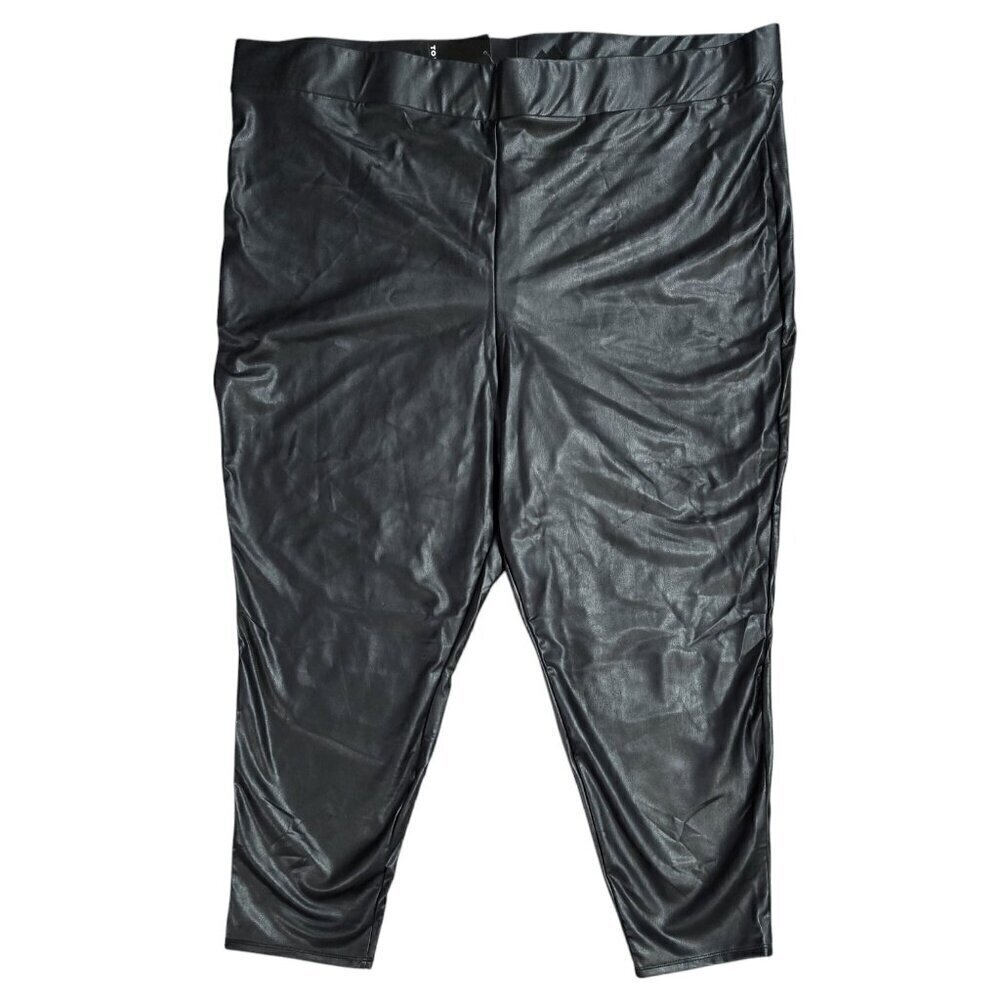Torrid NWT Platinum Legging Black Faux Leather Fleece Lined Capsule Cozy